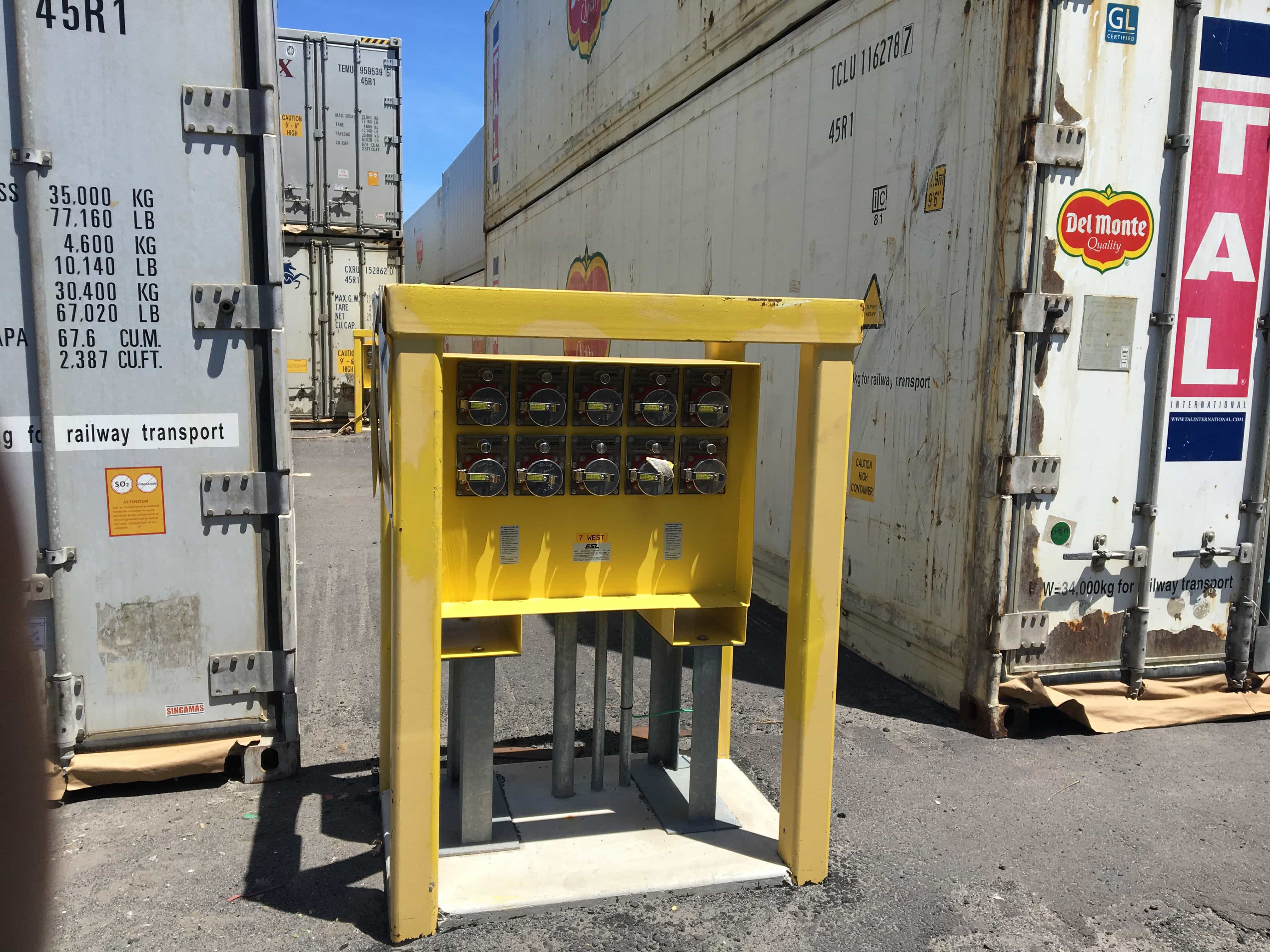 Reefer Power Outlet Port Economics, Management and Policy